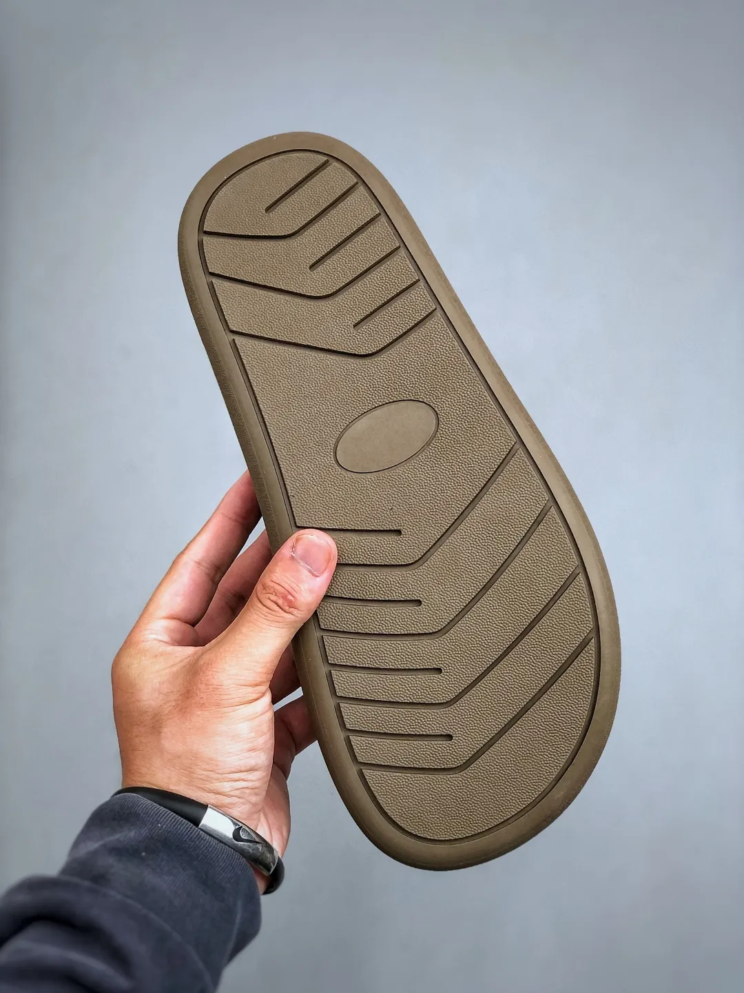 Local self-pickup 💰480 supports store release, the latest official revision and new style! The platform is exclusively for foreign trade UGG Tasman GTX winter neutral small potato snow shoes 1172790 Produced by the ten-year-old brand shoemaking OEM production line. Pay attention to every detail. Longfeng A-grade genuine sheep fur is integrated. Completely built in accordance with the ZP process. Size: 35-40